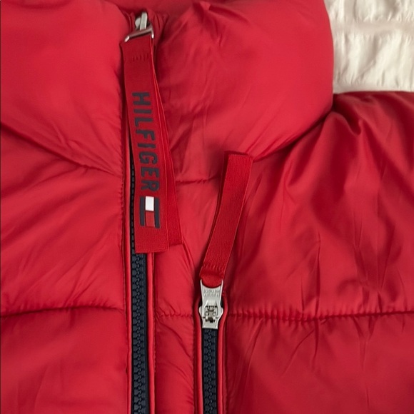 Tommy Hilfiger Vibrant Red Quilted Jacket - Medium NWT - Picture 3 of 10